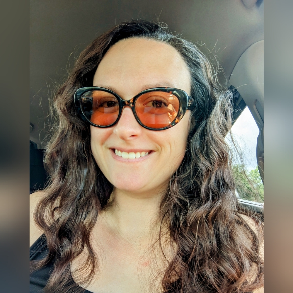 Meet your Posher, Amanda